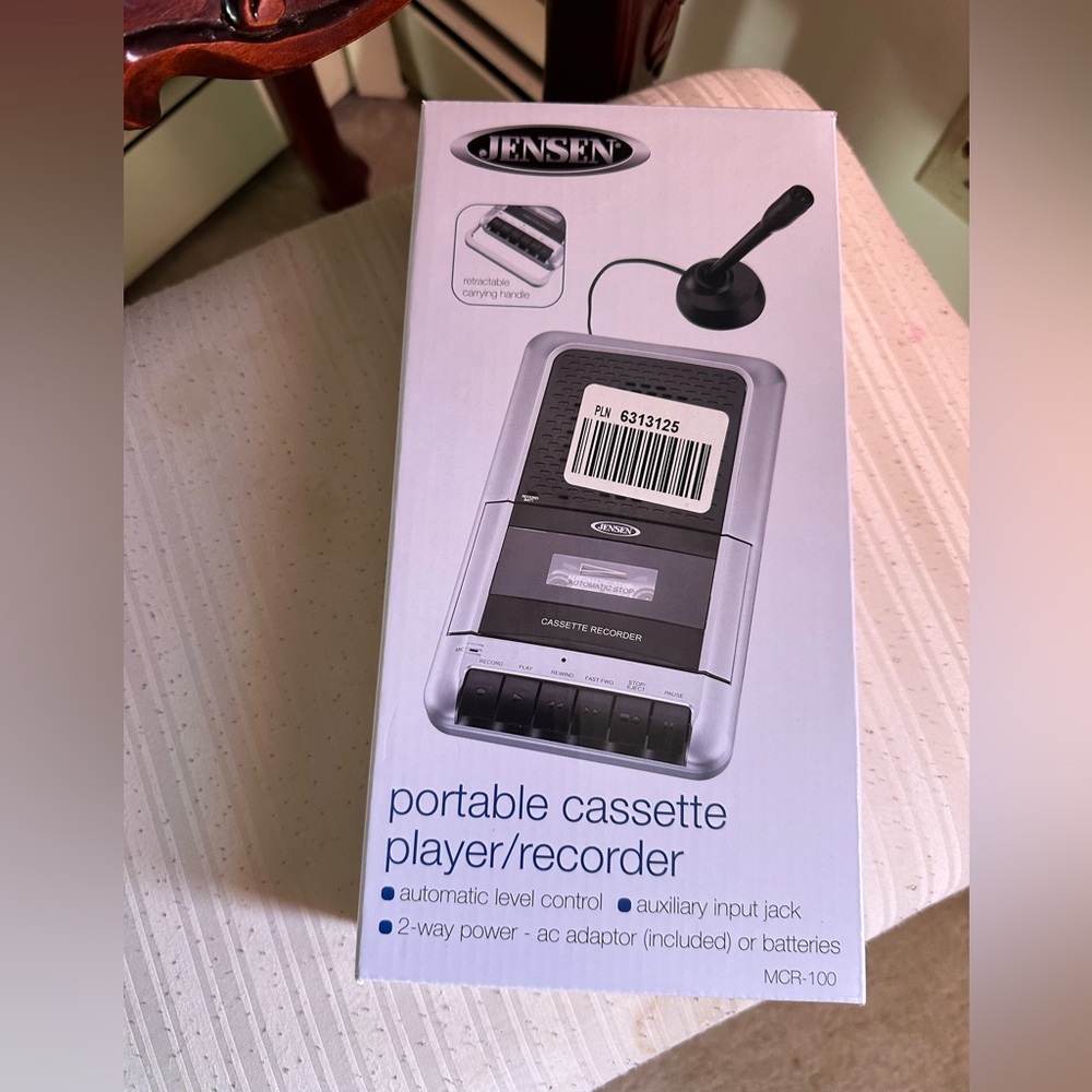 Portable cassette recorder